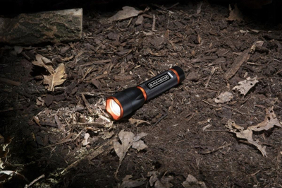Dritë dore taktike Black+Decker, LED 3W, 120 lumens, ngjyrë e zezë