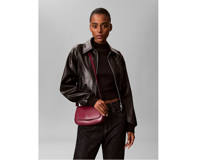 Çantë shpatulle Calvin Klein 29927396, e bardhë