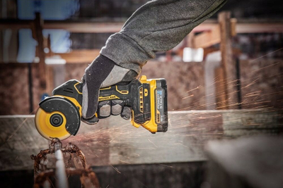 Sharrë Dewalt DCS438N, 18V