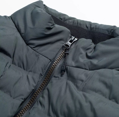 Xhaketë për qen Iguana Dogio Primaloft Quilted Jacket, izolim Primaloft Silver, madhësia M, e zezë
