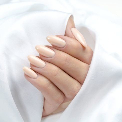 Llak gjysmë-permanent për thonj Semilac Extend 5in1 810 Casual Beige, UV LED, nude bezhë