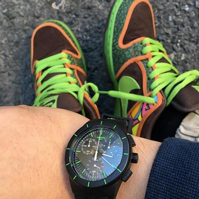 Orë dore Swatch Laser Track SUSB409