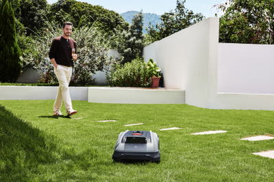 Robot kositës Ecovacs Goat O600 RTK, TrueMapping 2.0, IPX6, gri