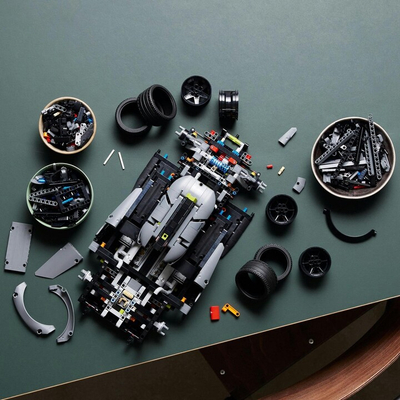Lodër LEGO® Technic 42156 PEUGEOT 9X8 24H Le Mans Hybrid Hypercar