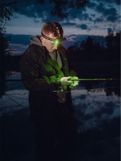 Elektrik dore Armytek Wizard WG, dritë e bardhë edhe jeshile, i zi