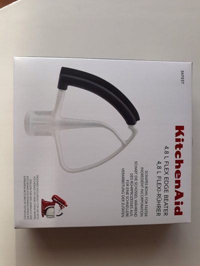 Aksesori i mikserit KitchenAid 5KFE5T Flex Edge Beater, për enë 4.8L, skaj silikoni fleksibël, gri me të bardhë