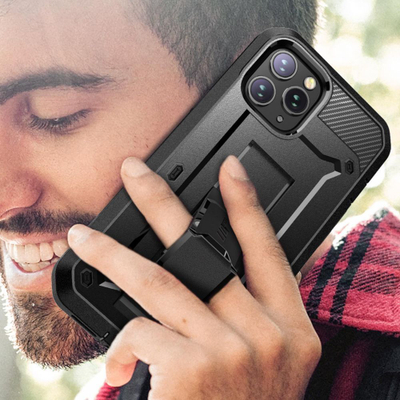 Kornizë mbrojtëse Supcase për iPhone 12/12 Pro, e zezë