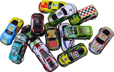 Set vetura die-cast LeanToys, 30 copë, me valixhe, shumëngjyrëshe