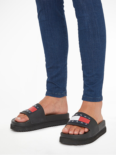 Papuqe për femra Tommy Hilfiger, të zeza