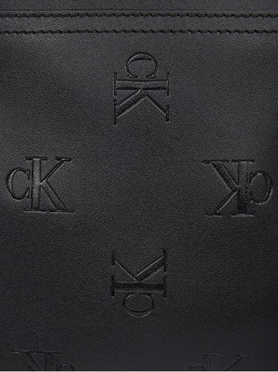 Çantë për meshkuj Calvin Klein e zezë