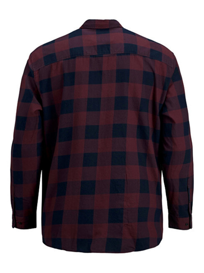 Кошула Jack&Jones PLUS JJEGINGHAM со широк крој, темноцрвена