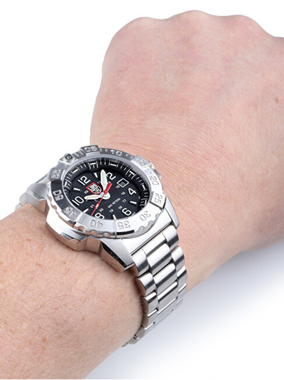 Orë dore Luminox Navy SEAL XS.3252