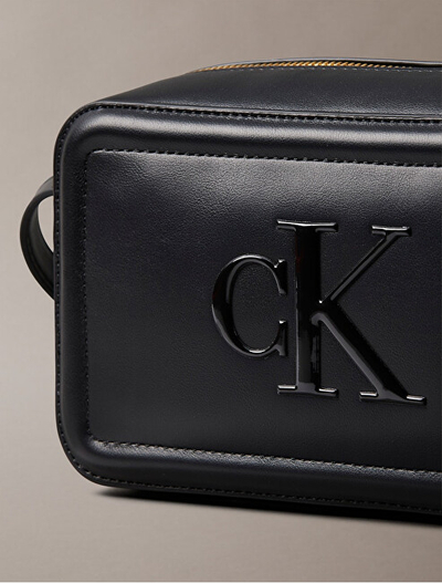 Çantë për femra Calvin Klein, e zezë