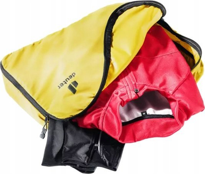Çantë organizuese Deuter Pack Sack 18, shumë e lehtë, me zinxhir, e verdhë e errët