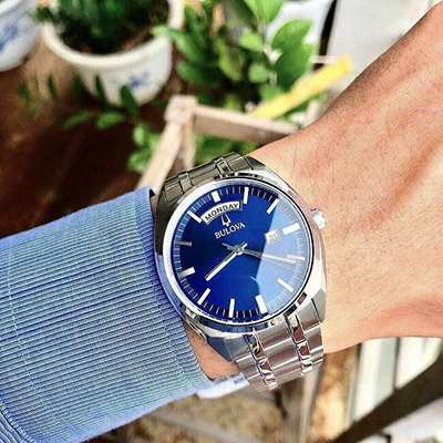 Orë dore Bulova Classic Surveyor 96C125