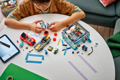 Lodër ndërtesë LEGO City 60497, lavazh makinash automatik, shumëngjyrëshe