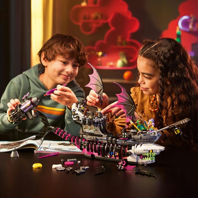 Figurë LEGO® DREAMZzz™ 71469 Nightmare Shark Boat