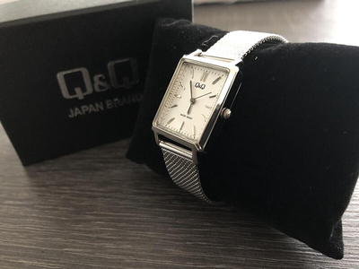 Orë dore Q&Q Analog QB95J201
