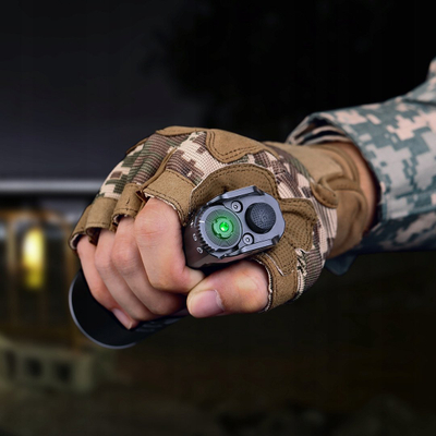 Elektrik dore Fenix, 3100 lumens, USB Type C, e zezë