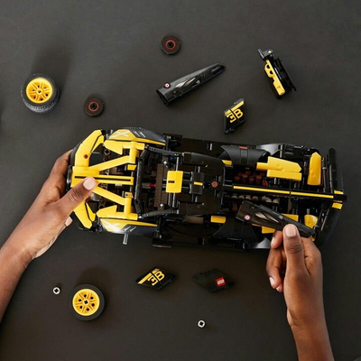 Set LEGO® Technic 42151 Bugatti Bolide, 905 pjesë