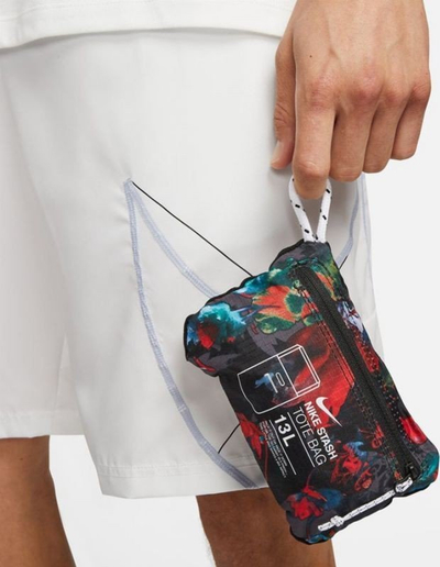 Çantë tote Nike Stash Tote AOP, 13L, palosëse, me lule, shumëngjyrëshe