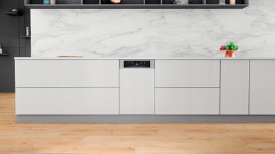 Lavastovilje Whirlpool WSBC 3M27 X, 45cm, 10 sete enësh, inox