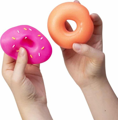 Lodër antistres Fat Brain Toys Nee Doh Dohnut, sensoriale, në formë donuts-i, shumëngjyrëshe