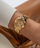 Orë për femra Guess Mini Luna GW0687L2, e artë