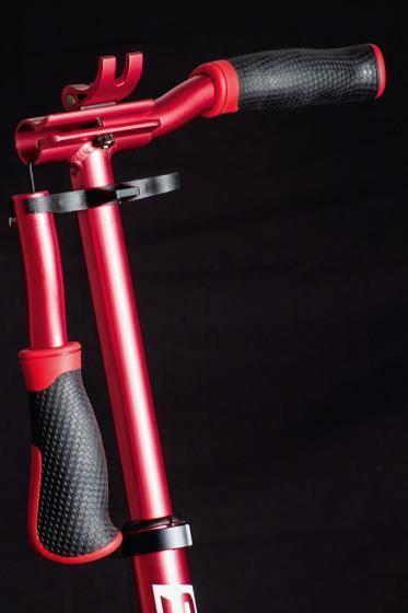 Trotinet alumini Six Degrees 230/215mm, deri 100kg, i kuq