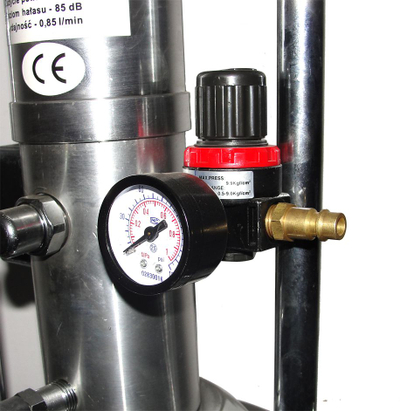 Pompa pneumatike lubrifikimi Mar-Pol, 17L, automatike, e bardhë