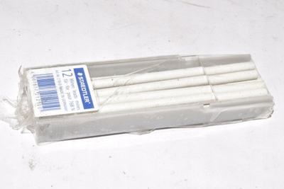 Minë zëvendësuese STAEDTLER Lumocolor 218-0, për laps teknik 3 mm, paketim 12 copë, e bardhë