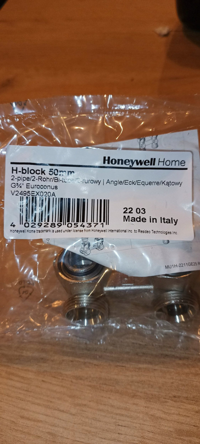 Valvulë këndore dyshe për radiatorë Honeywell V2495EX020A, 2 tuba, 50mm, 3/4", ngjyrë argjendtë