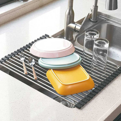 Mbulesë tharëse enësh KINGHoff KH 1903, 45x32 cm, çelik inox, skaje silikoni gri