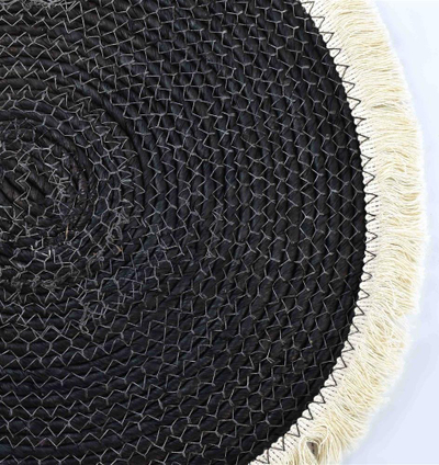 Nën-pjatë dekorative Mondex BALI, 38 cm, barishte deti, e zezë me bezhë