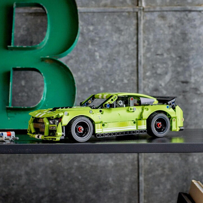 Set lodër LEGO Technic 42138 Ford Mustang Shelby® GT500®, 544 pjesë