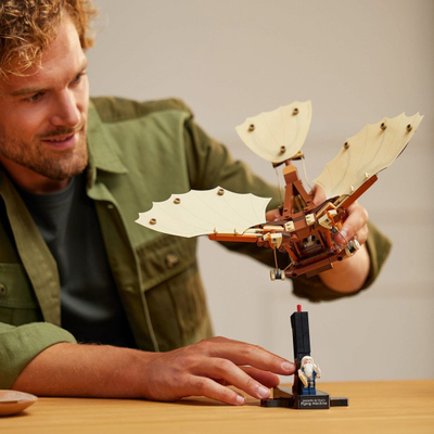 Model ndërtimi Leonardo Da Vinci Flying Machine, ornithopter historik, dekor tavoline, kafe