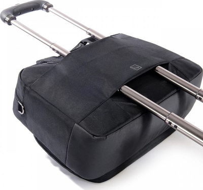 Çantë biznesi Tucano Centro 15 për laptop 15.6", me rrip shpatulle, ngjyrë e zezë