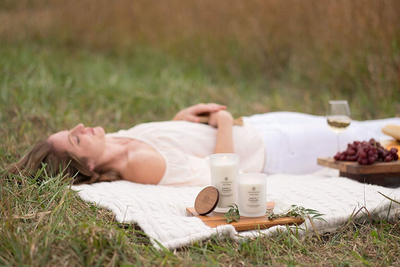 Qiri Chesapeake Bay Mind &amp; Body Peace + Tranquility, 3 fitila, 311g, i bardhë