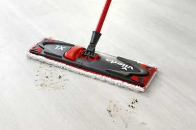 Set mop Vileda Ultramax XL, me kovë, 42 cm, e kuqe e bardhë