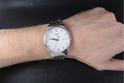 Orë dore Tissot T-Tradition T063.210.22.037.00, man