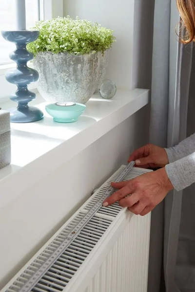 Folie reflektuese për radiator Tesa 55157, 100 x 70 cm, argjendi