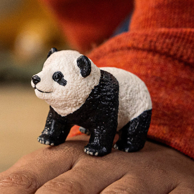 Figurë lodër Schleich Wild Life këlysh pande gjigande, për kalamaj, bardh e zi