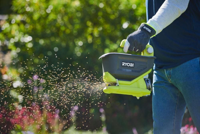 Распределувач за градина Ryobi OSS1800, 18V, 4L, зелен
