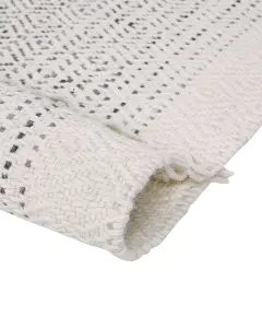 Tapet leshi Beliani OMERLI, 160 x 230 cm, i bardhë gri