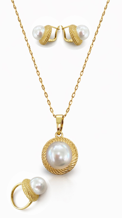 Set Elegant Gold me Perlë – Varëse, Vathë dhe Unazë