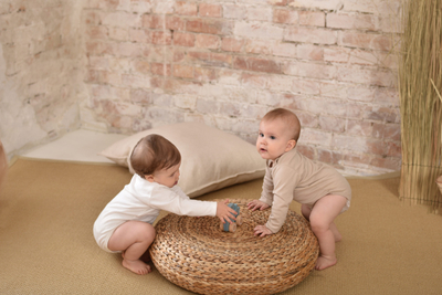 Body bebe Kenguru Gold, 100% pambuk organik, mëngë të gjata, ngjyra hazelnut 50-56