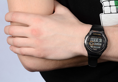 Orë dore Casio Wave Ceptor WV M60-9A