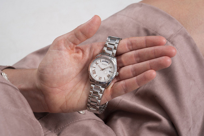 Orë dore Guess Luna GW0308L1