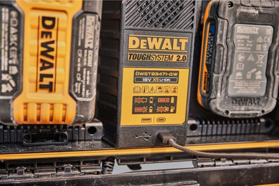 Kuti veglash Dewalt Toughsystem 2.0 DWST83471-QW, karikues baterish 18V XR FlexVolt 2x4A, porta USB, e zezë