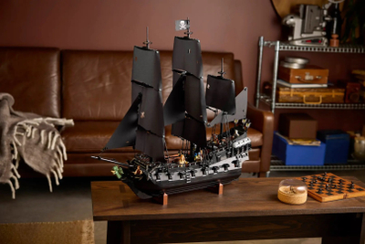 Set ndërtimi Pirates of the Caribbean, Captain Jack Sparrow Pirate Ship, model koleksionues, për të rritur, shumëngjyrëshe